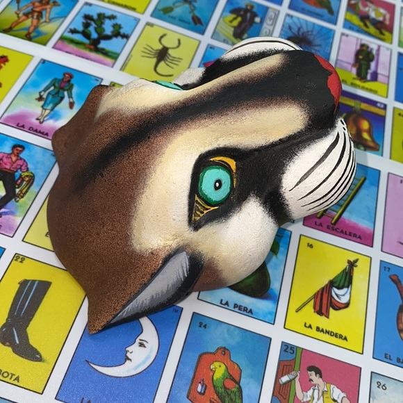 •handmade• Cougar Head - Oaxacan Alebrije Wood Carving - Picture 13 of 14